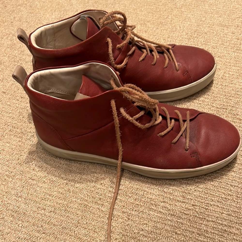 Ecco rust colored high tops -  Size 8/39